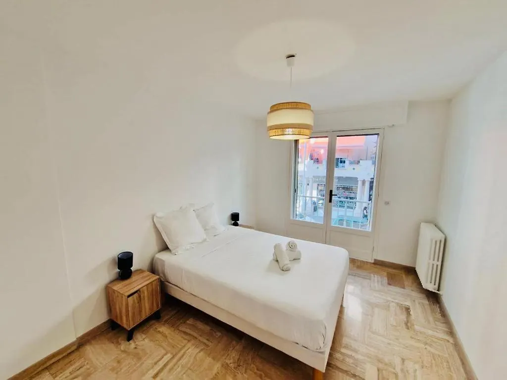 Les Appts D'Albertine - Charmant T3 Climatise A 200M Des Plages, Centre-Ville Et Gare - Parking Prive Inclus Antibes Apartamento