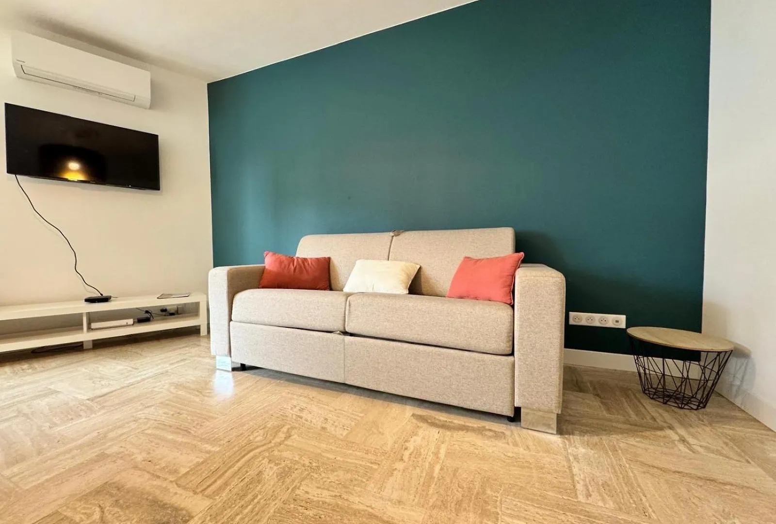 Apartamento Les Appts D'Albertine - Charmant T3 Climatise A 200M Des Plages, Centre-Ville Et Gare - Parking Prive Inclus Antibes